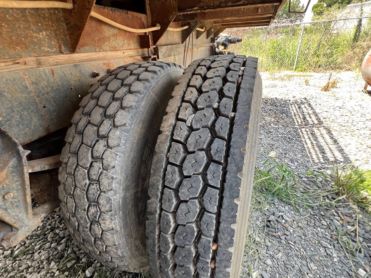 1996-international-a-image-16