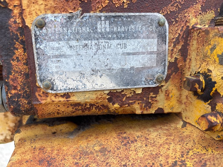 #1125-•-yellow-interior-cub-|-parts-or-repair-image-8