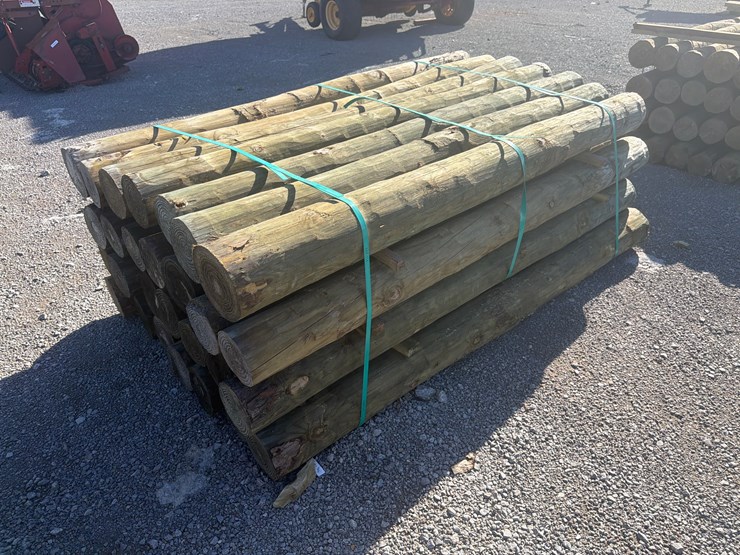 #23650-•-bundle-of-(28)-wooden-posts-image-2