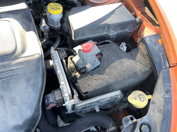 #1520-•-2014-dodge-dart-sxt-(has-mn-title)**no-brakes**must-be-trailered**-image-13