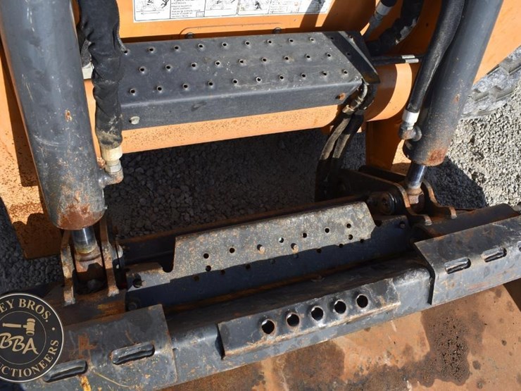 2023-case-tv450b-image-24