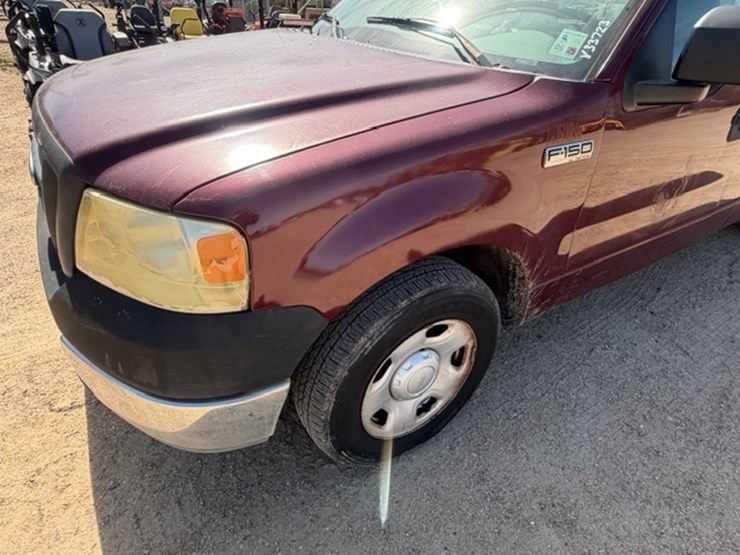 2005-ford-f150-xl-image-16