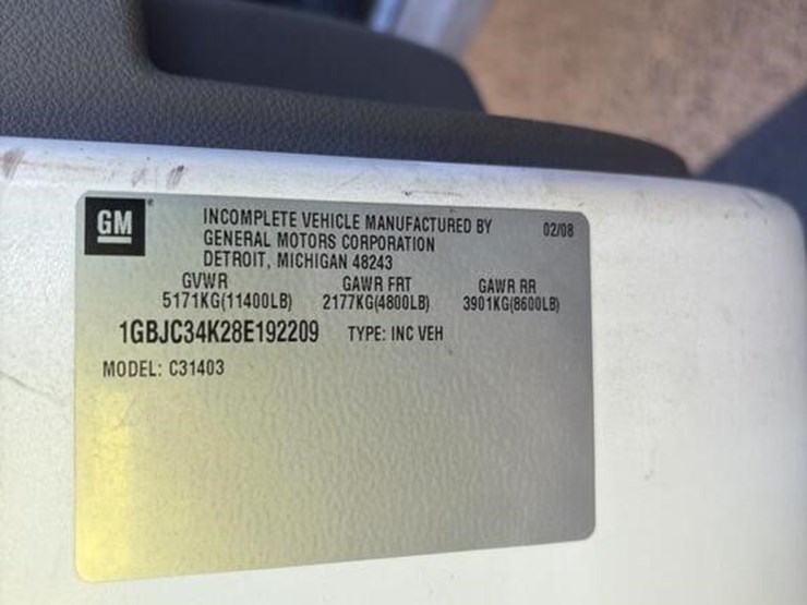 2008-chevrolet-3500-image-16