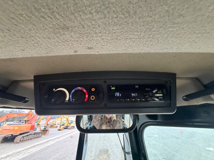 2020-caterpillar-d5-lgp-image-23