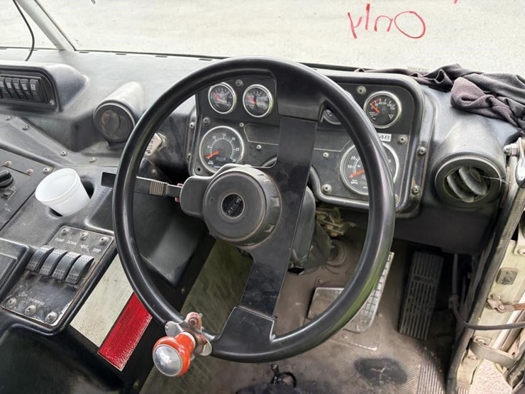 2010-autocar-xpeditor-image-14