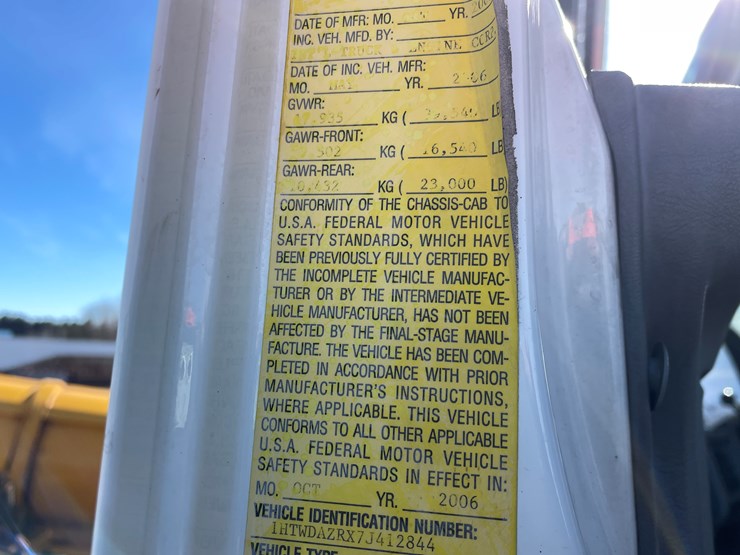 #1016-•-2007-international-plow-truck-(has-mn-title)-image-62