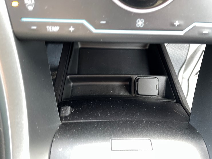 #1522-•-2014-ford-fusion-(has-mn-title)-image-28