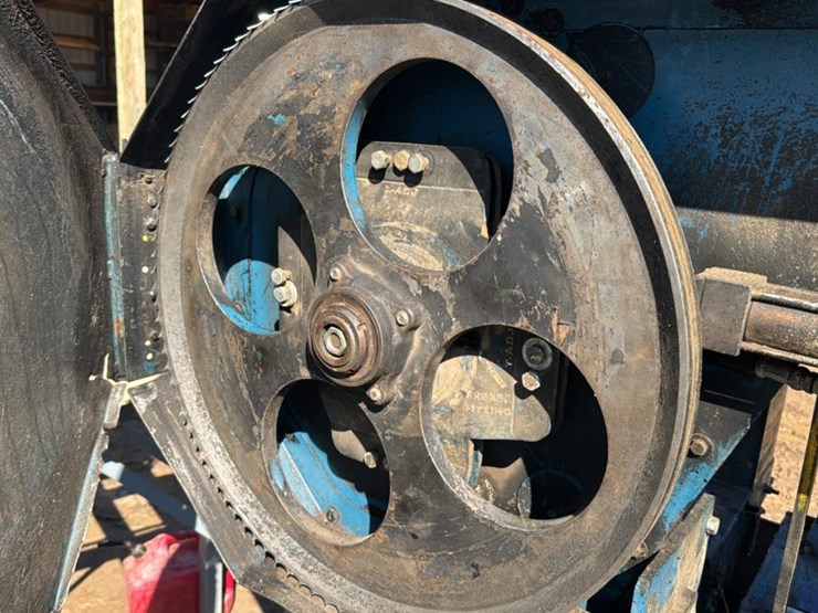 #126-•-2018-baker-3665d-hydraulic-portable-bandmill-image-14