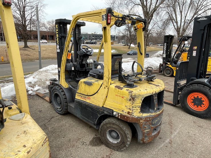 #4215-•-2008-hyster-fortis-60-lp-forklift-image-8