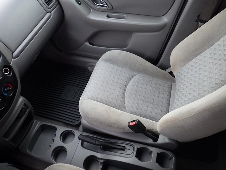 2001-mazda-tribute-image-29