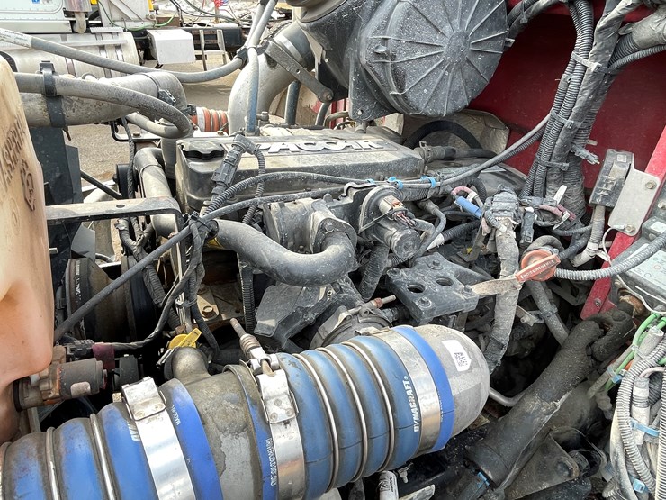 2018-peterbilt-337-image-57