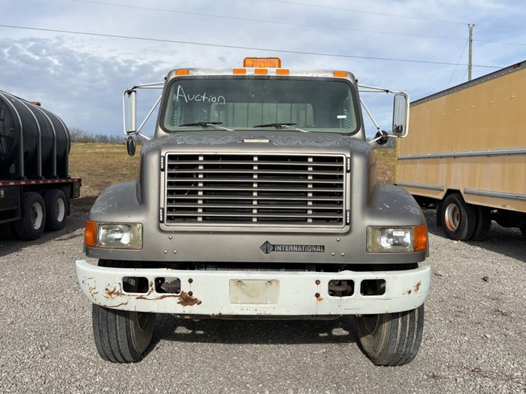 1996-international-4700-image-22