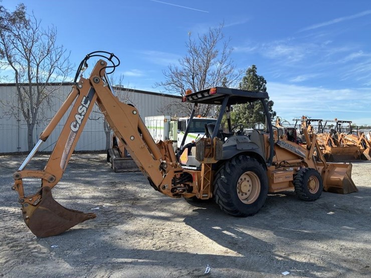 2007-case-580sm-image-3