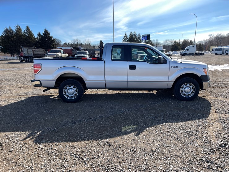 2014-ford-f150-xl-image-5