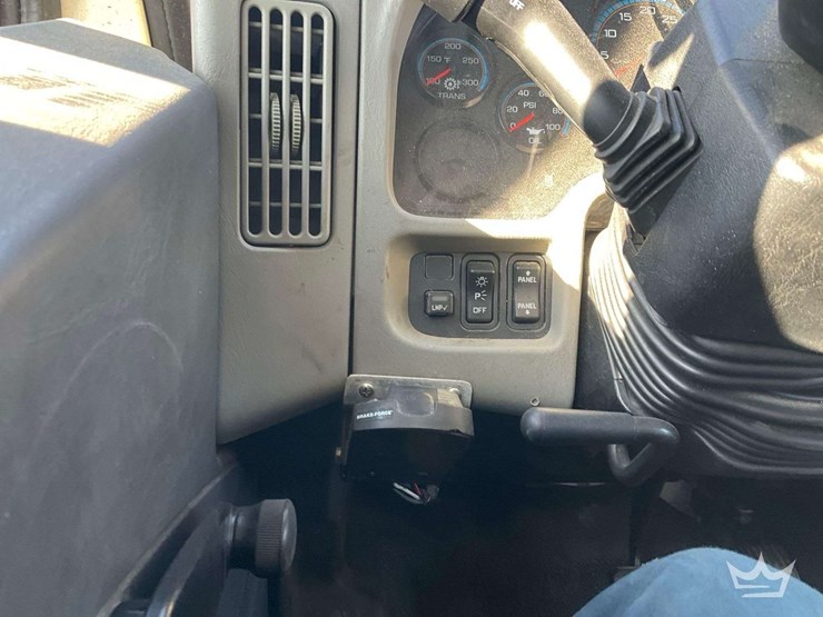 2014-international-durastar-4300-image-18