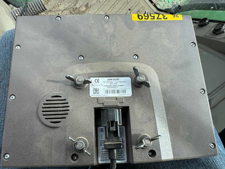 john-deere-10-image-2