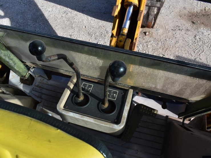 john-deere-310d-image-17