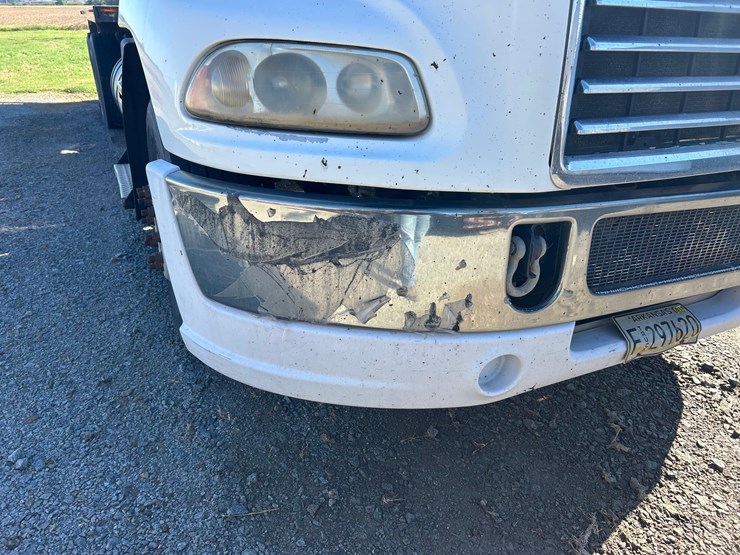 2012-mack-tender-truck-w/adams-rear-discharge-bed-auger-image-96