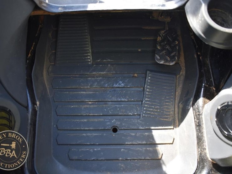 2023-caterpillar-289d3-image-48