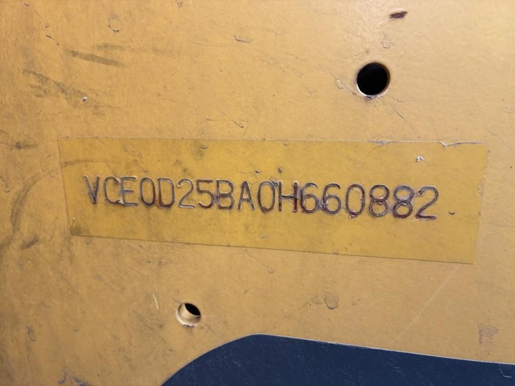 2018-volvo-dd25b-image-20