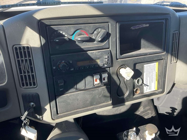 2014-international-durastar-4300-image-16