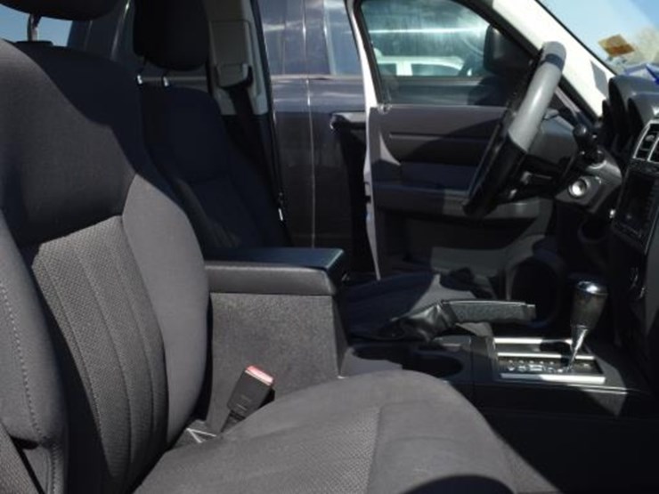 2011-dodge-nitro-image-14