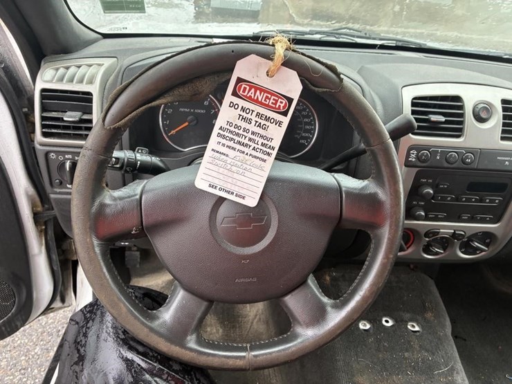 2012-chevrolet-colorado-image-13