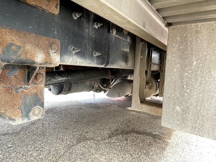 2018-peterbilt-337-image-48