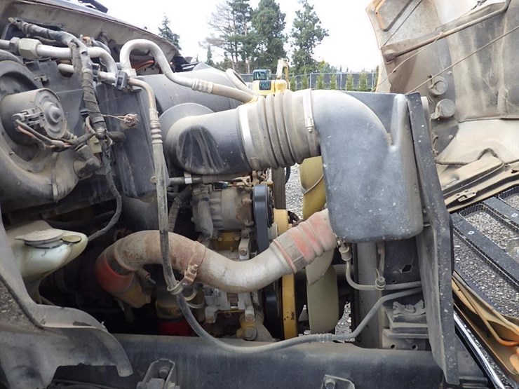 2004-ford-f650-image-30