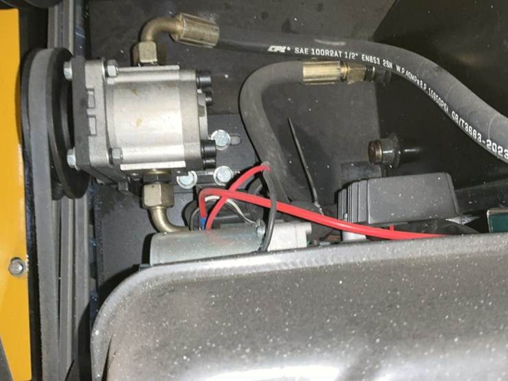 #1265-•-unused-sdlanch-sdljc-high-end-mobile-jaw-crusher*-image-11