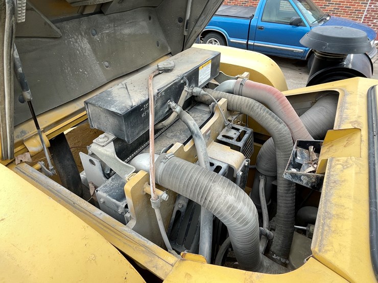 2018-caterpillar-dp135-image-39