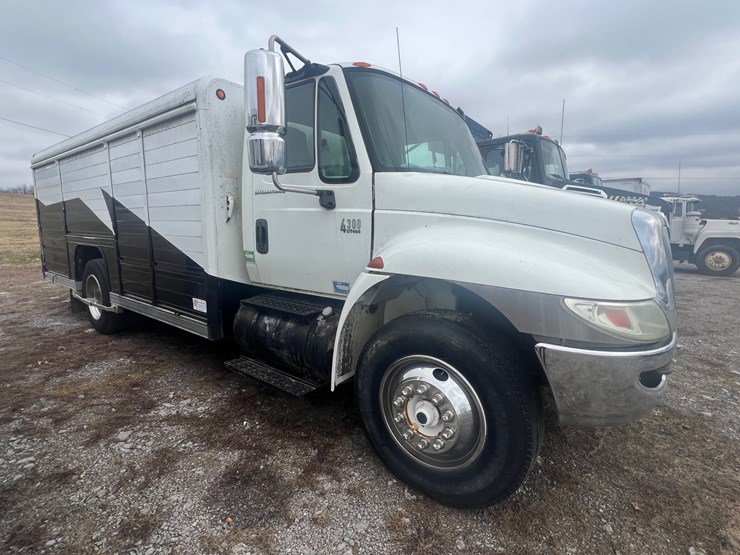 international-durastar-4300-image-2