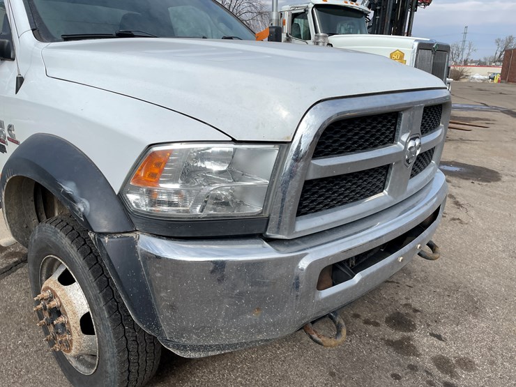 2017-dodge-ram-5500-image-60