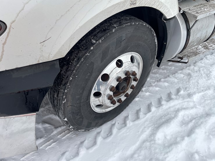 2011-international-prostar-image-14