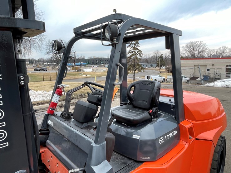 toyota-7fdu70-image-16