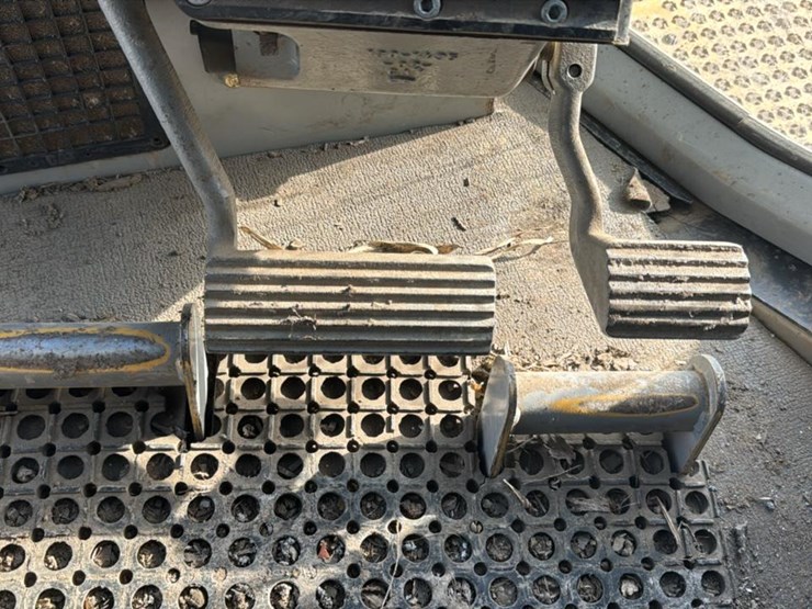 2002-caterpillar-d6r-xw-image-50