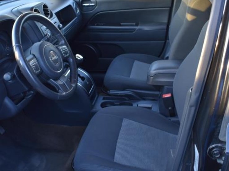 2016-jeep-patriot-image-10