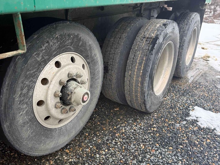 1997-mack-rd688s-image-5