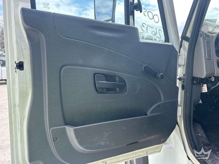 2016-international-workstar-7400-image-15