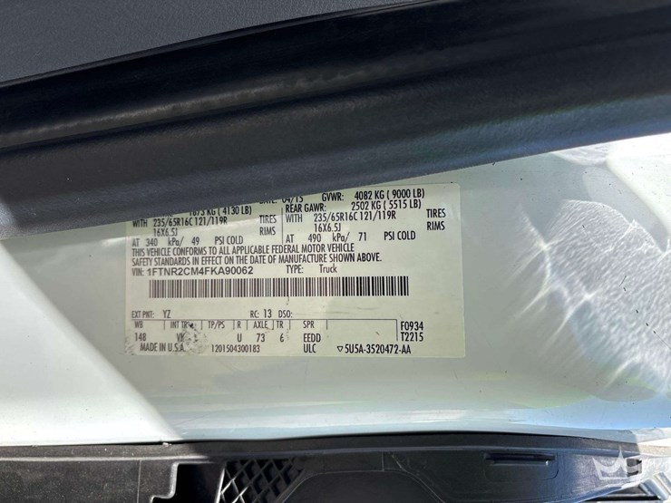 2015-ford-transit-image-11