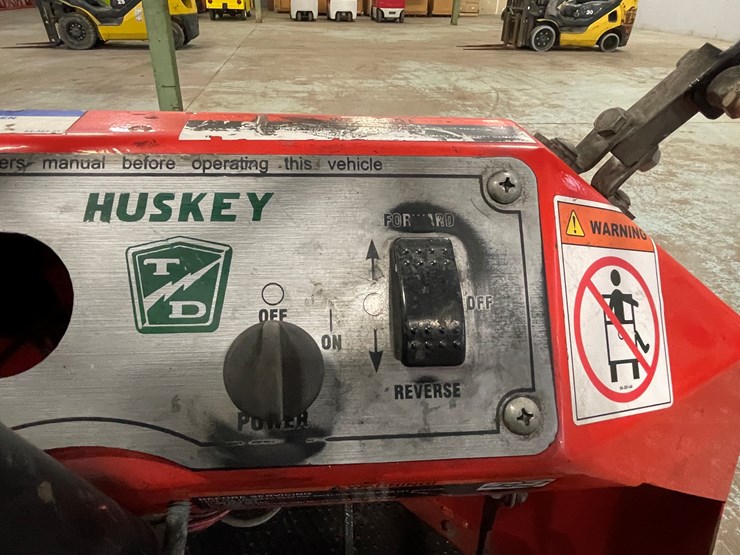 #190-•-2017-taylor-dunn-huskey-ii-electric-warehouse-vehicle-image-30