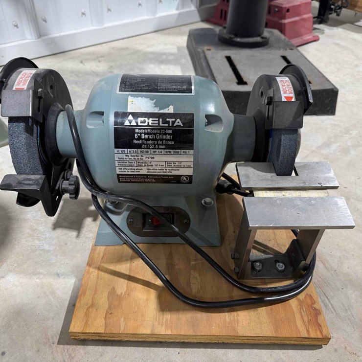 Delta Bench Grinder