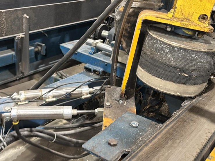 #135-•-2007-baker-double-head-resaw-image-54