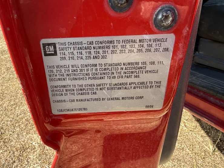 2007-chevrolet-3500-image-4