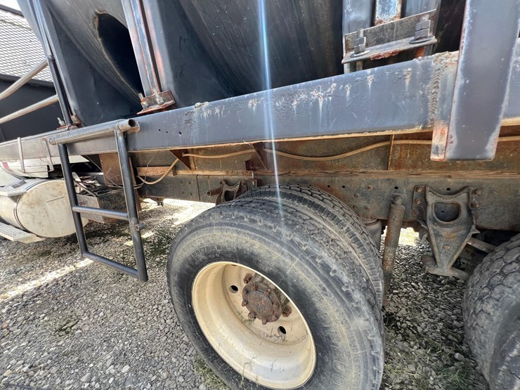 1996-international-a-image-53