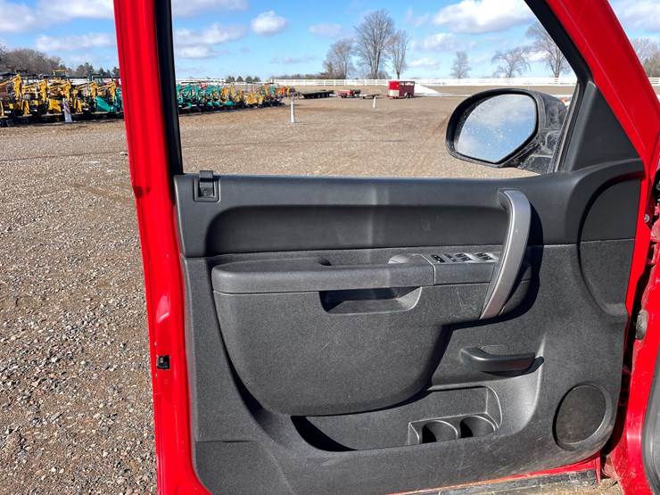 #1525-•-2012-gmc-sierra-sle-pickup-truck-(has-mn-title)-image-26