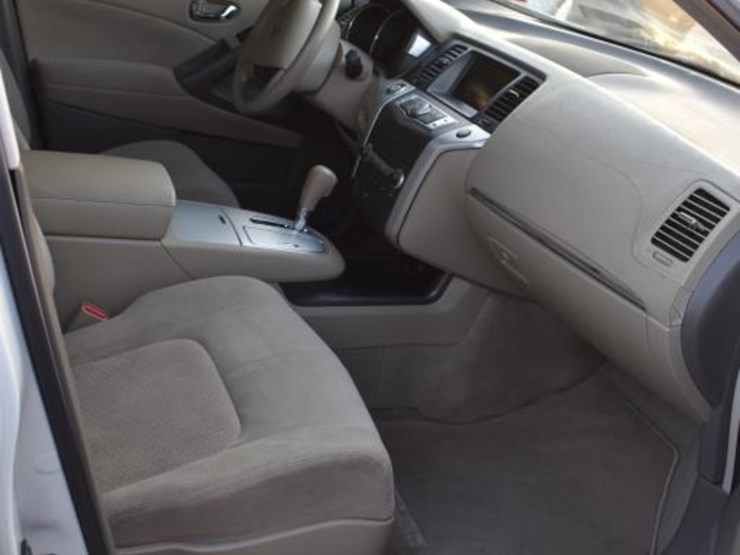 2011-nissan-murano-image-11