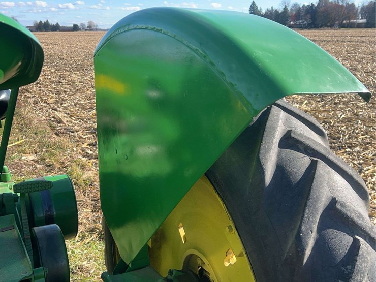 john-deere-model-b-image-38