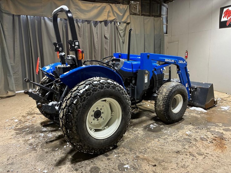 new-holland-tn65-image-5