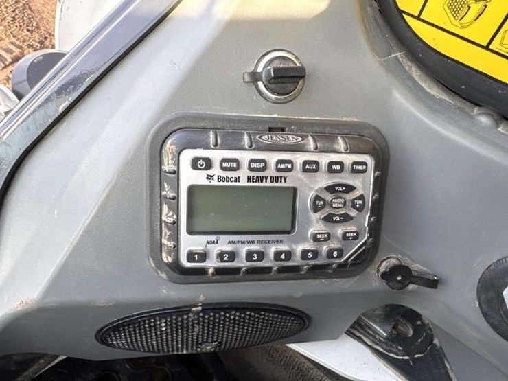 2023-bobcat-t650-image-13